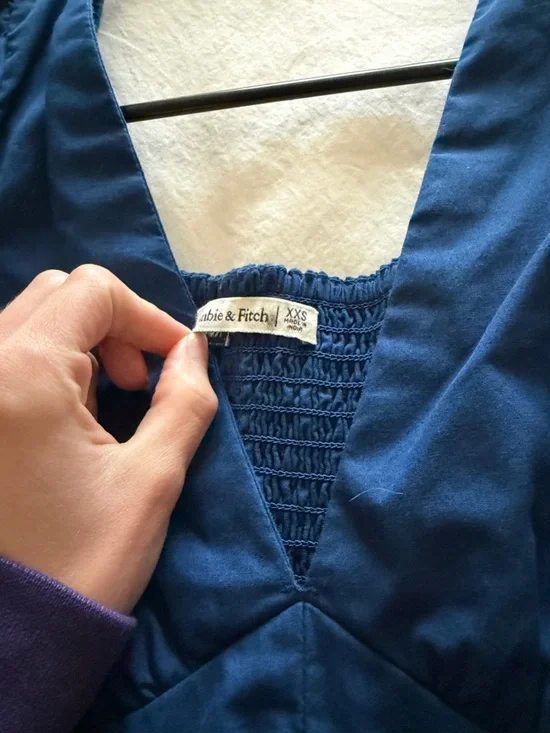 Abercrombie & Fitch Navy Blue Midi Dress with Puff Sleeves - Picture 2 of 3